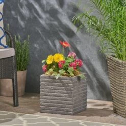 New 👏 11.25" Kaden Lightweight Concrete Square Patio Planter - Christopher Knight Home 🎁