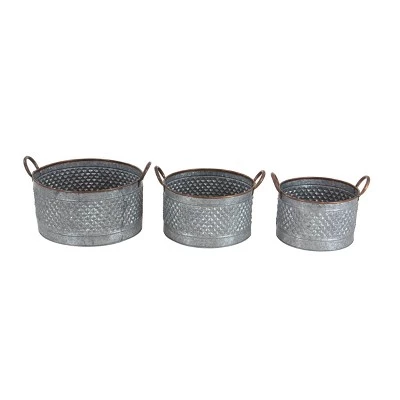 Top 10 🛒 Olivia & May Set of 3 Farmhouse Iron Planters with Handle Gray - Olivia & May 🔔 6 Top 10 🛒 Olivia & May Set of 3 Farmhouse Iron Planters with Handle Gray - Olivia & May 🔔 - Image 4