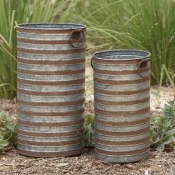 New ✔️ Olivia & May Set of 2 Industrial Galvanized Iron Planters - Olivia & May 🧨