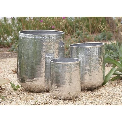New โ๏ธ Olivia & May Set of 3 Contemporary Aluminum Pot Planters Silver - Olivia & May ๐ 3 New โ๏ธ Olivia & May Set of 3 Contemporary Aluminum Pot Planters Silver - Olivia & May ๐