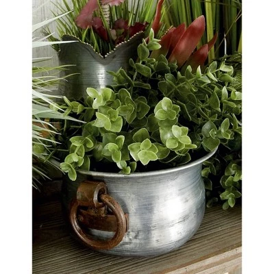 Flash Sale 🥰 Olivia & May Set of 3 Farmhouse Iron Pot Planters - Olivia & May ⭐ 3 Flash Sale 🥰 Olivia & May Set of 3 Farmhouse Iron Pot Planters - Olivia & May ⭐